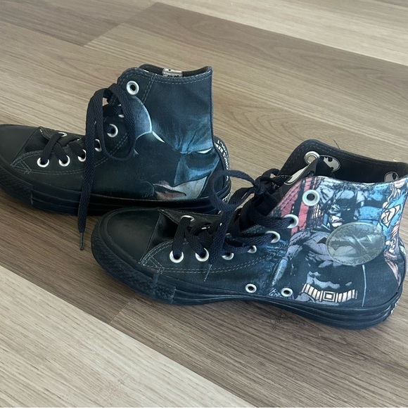 Limited edition Batman converse size men's 4 and women's 6 - Picture 11 of 14